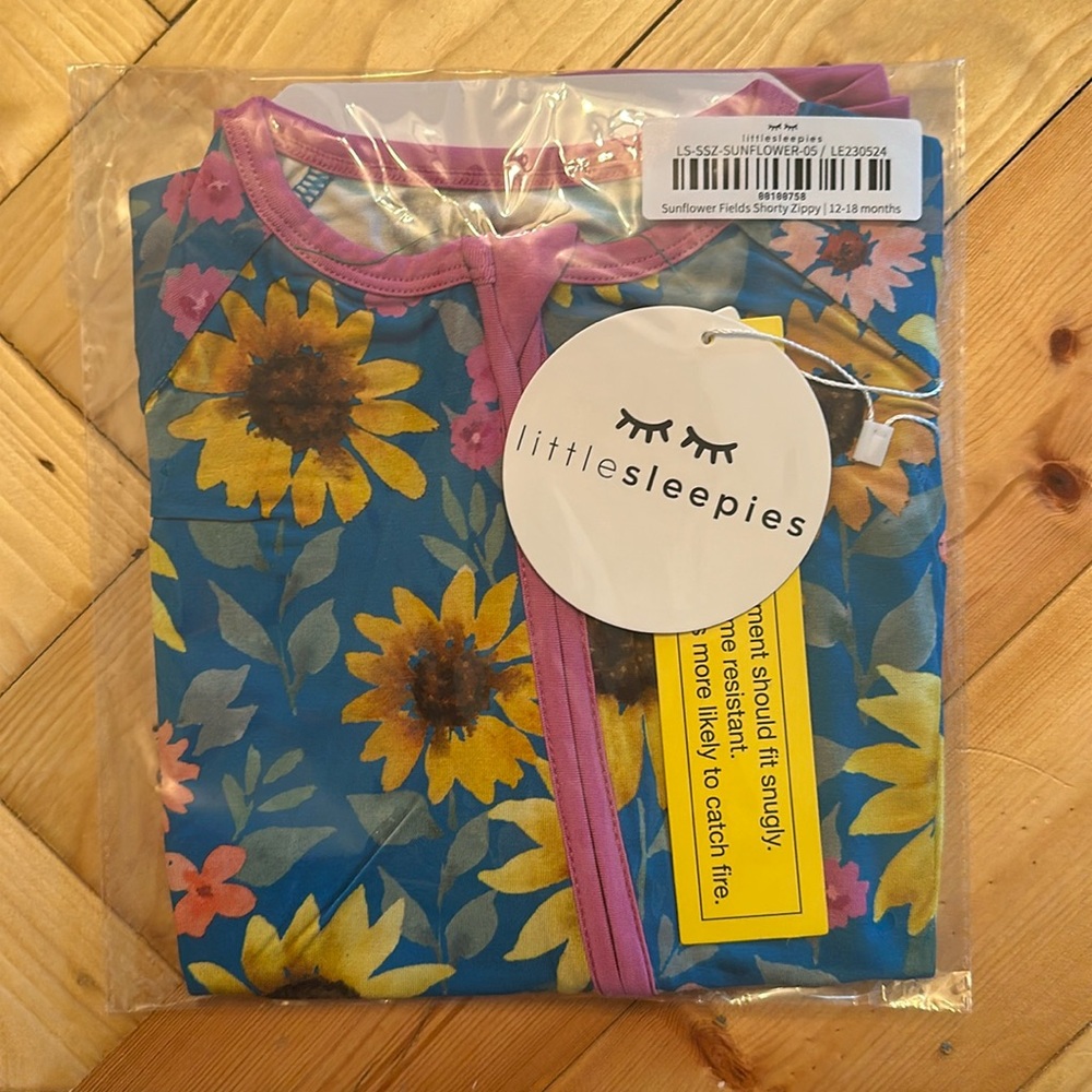 NIB Sunflower Fields Shorty Zippy 12-18 months